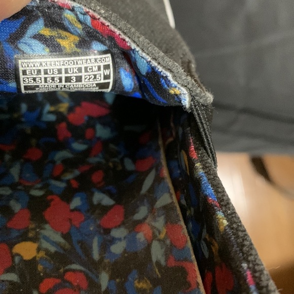 KEEN Shoes - Picture 12 of 12